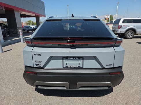 Used 2026 Toyota C-HR AWD/4WD image 7