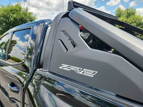 New 2026 Chevrolet Colorado ZR2 w/ Midnight Edition AWD/4WD image 20