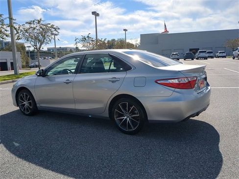 Used 2016 Toyota Camry XSE image 6