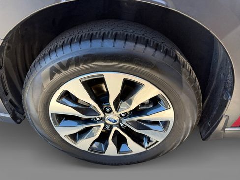 Used 2024 Subaru Outback Limited AWD/4WD image 9