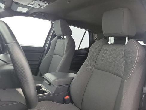 Used 2025 Toyota 4Runner SR5 AWD/4WD image 16