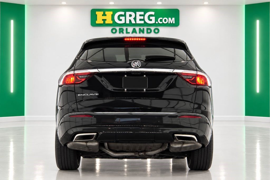 Used 2024 Buick Enclave Essence w/ Technology Package FWD image 8