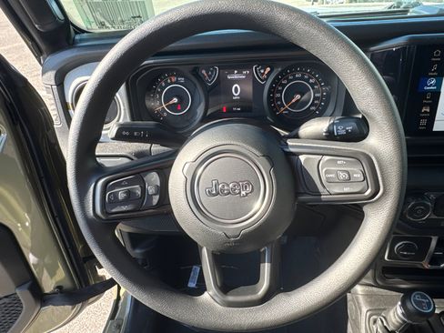 New 2026 Jeep Gladiator Sport image 14