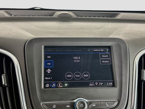 Used 2022 Chevrolet Equinox LT FWD image 19