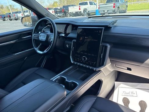 Used 2024 GMC Acadia Elevation AWD/4WD image 46
