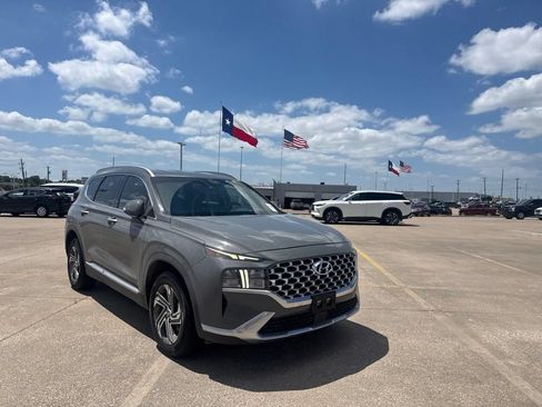 Used 2021 Hyundai Santa Fe SEL w/ Convenience Package FWD image 2
