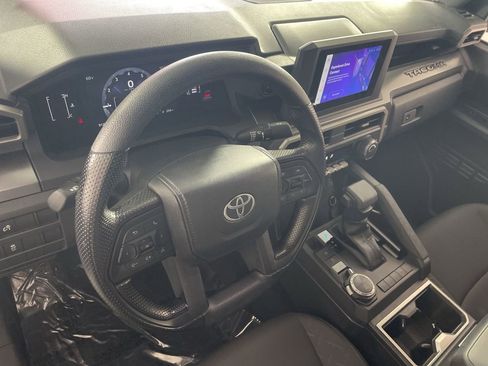 Used 2025 Toyota Tacoma SR5 image 10