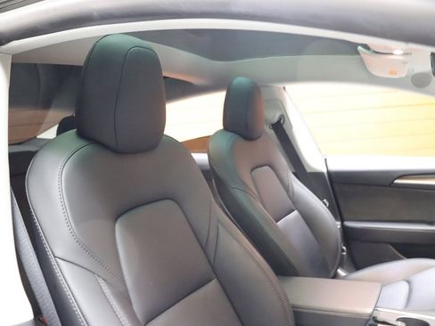 Used 2023 Tesla Model 3 Standard Range image 63