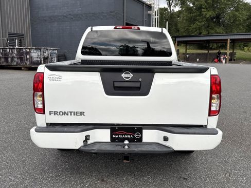 Used 2018 Nissan Frontier S RWD image 4
