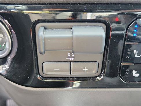 Certified 2023 GMC Sierra 1500 SLT w/ SLT Premium Plus Package image 36