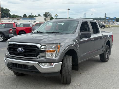Used 2021 Ford F150 XLT AWD/4WD image 3