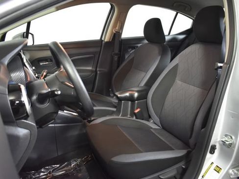 Certified 2025 Nissan Versa SV w/ Trunk Package FWD image 9