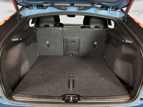 Used 2022 Volvo C40 P8 Recharge Ultimate AWD/4WD image 18