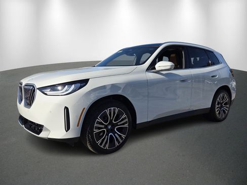 New 2026 BMW X3 xDrive30 w/ Premium Package image 3