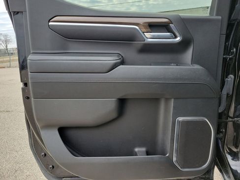 Used 2023 Chevrolet Silverado 1500 RST image 10