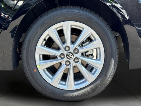 New 2026 Toyota Corolla LE FWD image 32