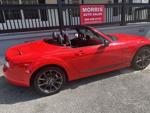 Used 2015 MAZDA MX-5 Miata Club RWD image 9