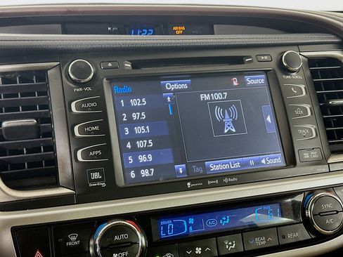 Used 2016 Toyota Highlander Limited Platinum FWD image 21