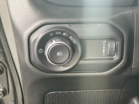 Used 2023 Jeep Wrangler Sahara w/ Cold Weather Group image 10