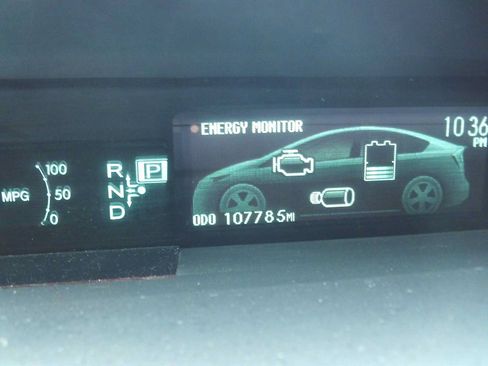 Used 2012 Toyota Prius Three w/ Solar Roof Pkg FWD image 9