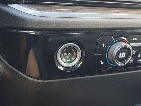 Certified 2022 Chevrolet Silverado 1500 RST AWD/4WD image 30