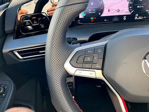 New 2026 Volkswagen GTI SE image 24