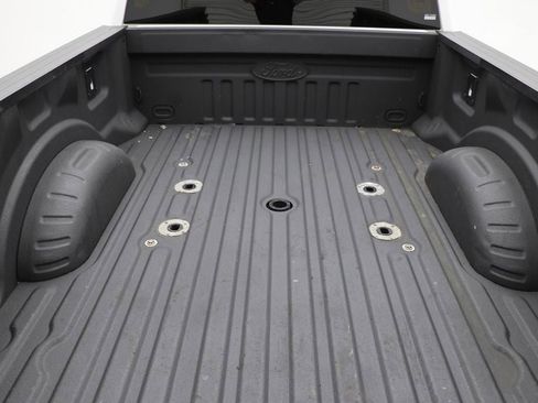 Used 2023 Ford F250 Lariat w/ Lariat Ultimate Package AWD/4WD image 13