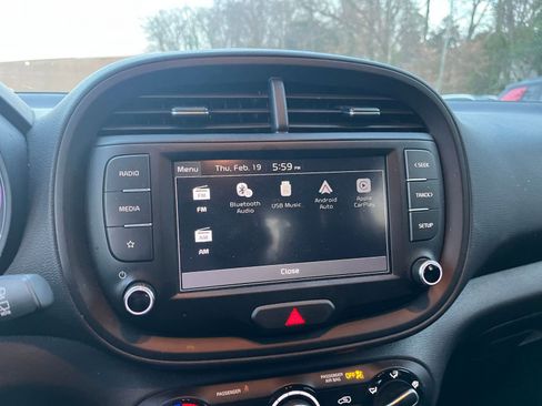 Used 2025 Kia Soul LX w/ LX Technology Package image 20