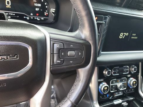 Used 2023 GMC Yukon Denali w/ Advanced Technology Package RWD image 27