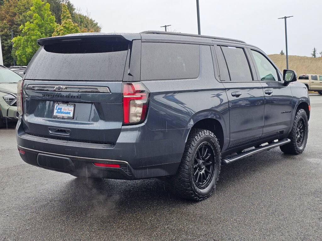 Used 2021 Chevrolet Suburban Z71 w/ Z71 Signature Package AWD/4WD image 5