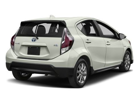 Used 2017 Toyota Prius C One FWD image 5