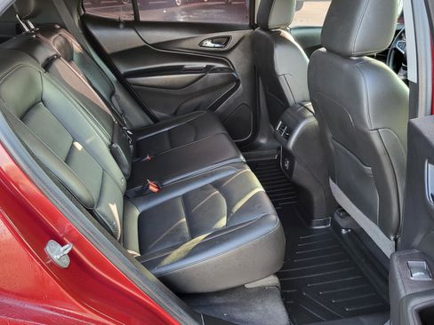 Used 2020 Chevrolet Equinox LT w/ Sport Edition image 11