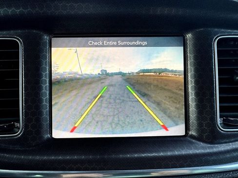 Used 2016 Dodge Charger SRT image 28