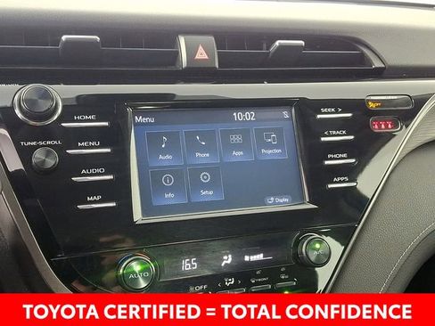 Used 2019 Toyota Camry SE FWD image 22