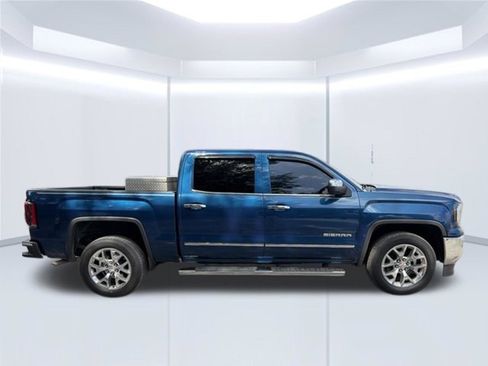 Used 2018 GMC Sierra 1500 SLT w/ Enhanced Driver Alert Package RWD image 5