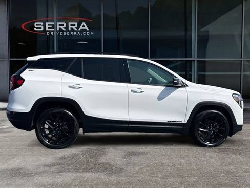 Used 2023 GMC Terrain SLT w/ Elevation Edition AWD/4WD image 6