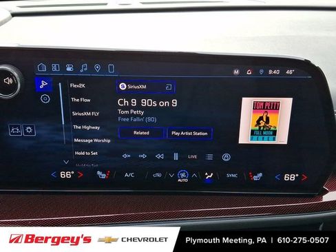 Certified 2026 Chevrolet Traverse Z71 w/ LPO, Floor Liner Package image 21