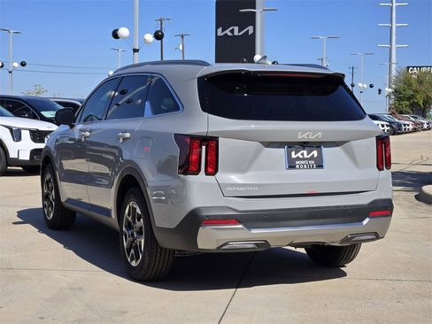New 2026 Kia Sorento S w/ S Panoramic Sunroof Package image 3