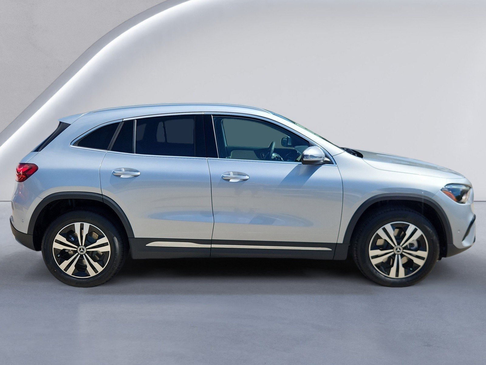 New 2026 Mercedes-Benz GLA 250 4MATIC image 3