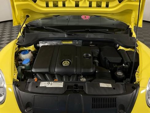 Used 2012 Volkswagen Beetle 2.5 FWD image 28