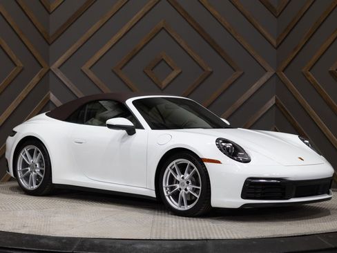 Used 2024 Porsche 911 Carrera image 15