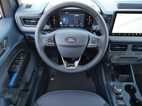 New 2025 Ford Maverick Lobo image 17