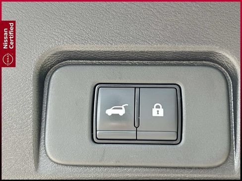 Certified 2025 Nissan Rogue SV AWD/4WD image 15