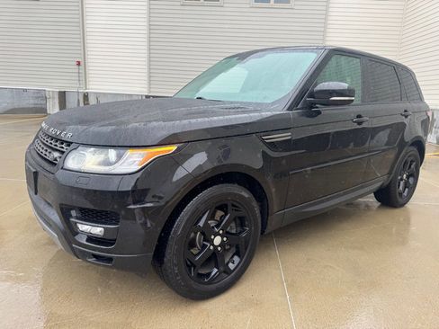 Used 2015 Land Rover Range Rover Sport SE image 7