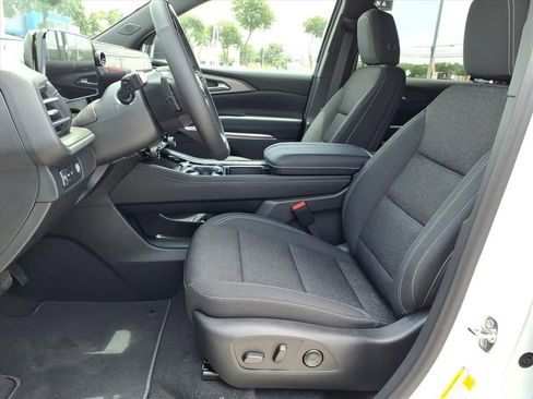 New 2026 Chevrolet Traverse LT w/ Enhanced Driving Package FWD image 15