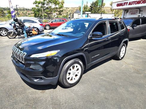 Used 2018 Jeep Cherokee Latitude image 13