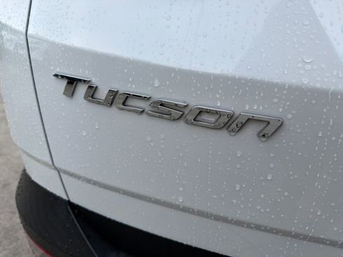 Used 2022 Hyundai Tucson SEL w/ Convenience + Premium Package image 10