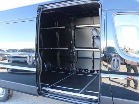 Used 2025 RAM ProMaster 2500 w/ Cold Weather Group image 25