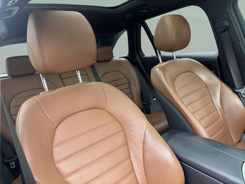 Used 2018 Mercedes-Benz GLC 300 image 18