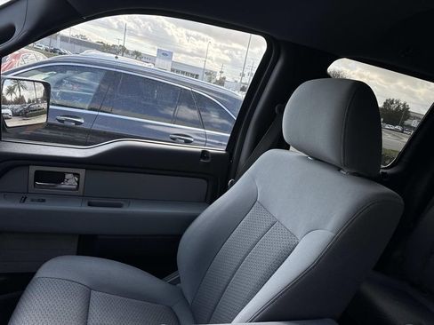 Used 2011 Ford F150 XLT w/ XLT Chrome Pkg image 14